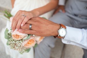 קבלת אזרחות דרך נישואין