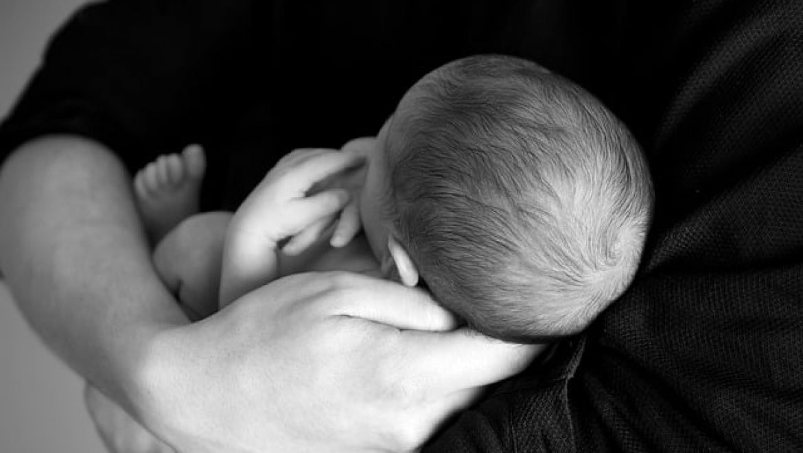 5 היתרונות הבולטים של מנשא לתינוקות