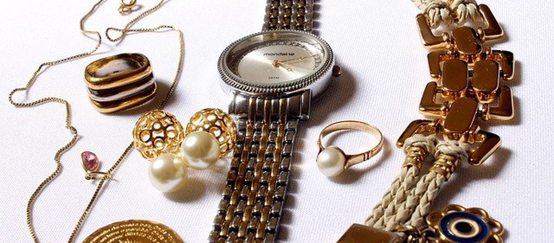 שעון וצמיד לנשים