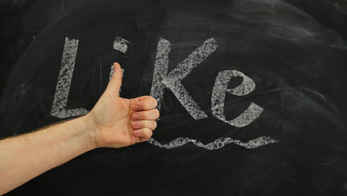 האם קניית לייקים בפייסבוק יכולה לקדם את העמוד העסקי שלך?