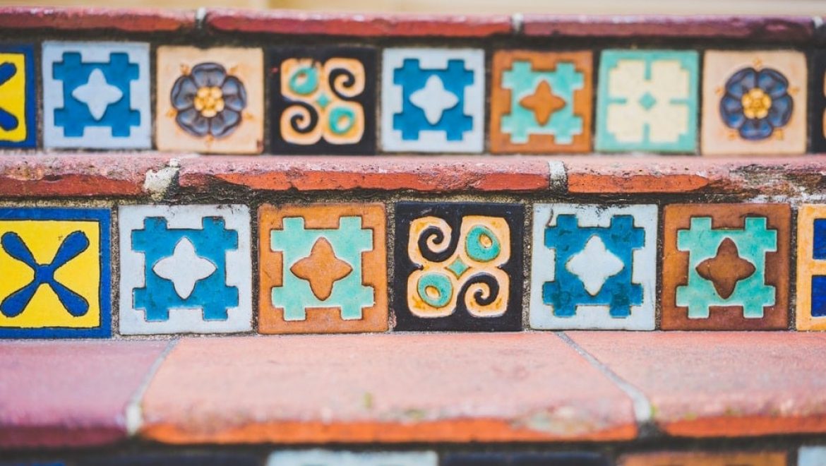 אריחי בטון מצוירים – כך תוסיפו צבע וחמימות לריצוף הבית